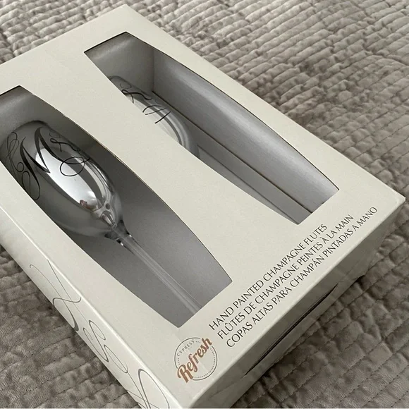 Cypress Home Wedding Day Décor Mr. and Mrs. Champagne Flutes - BRAND NEW!!! - Picture 6 of 13